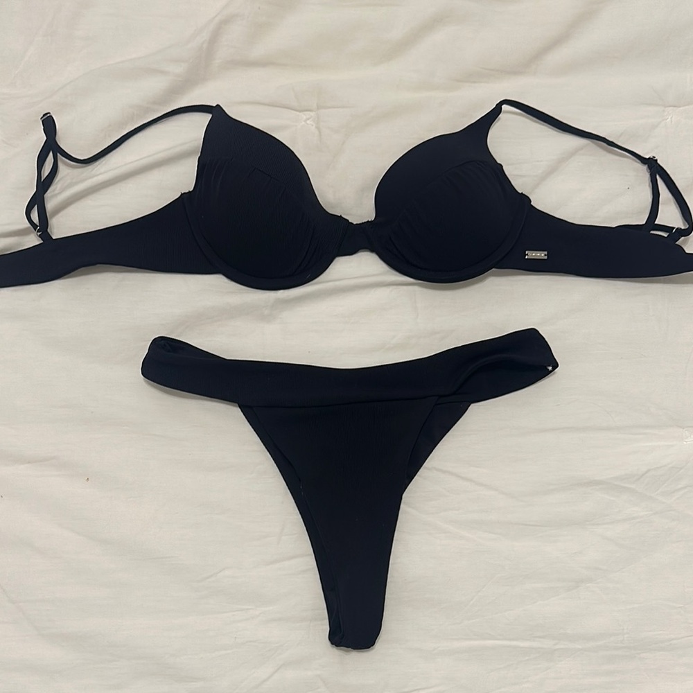 Black Bikini Set